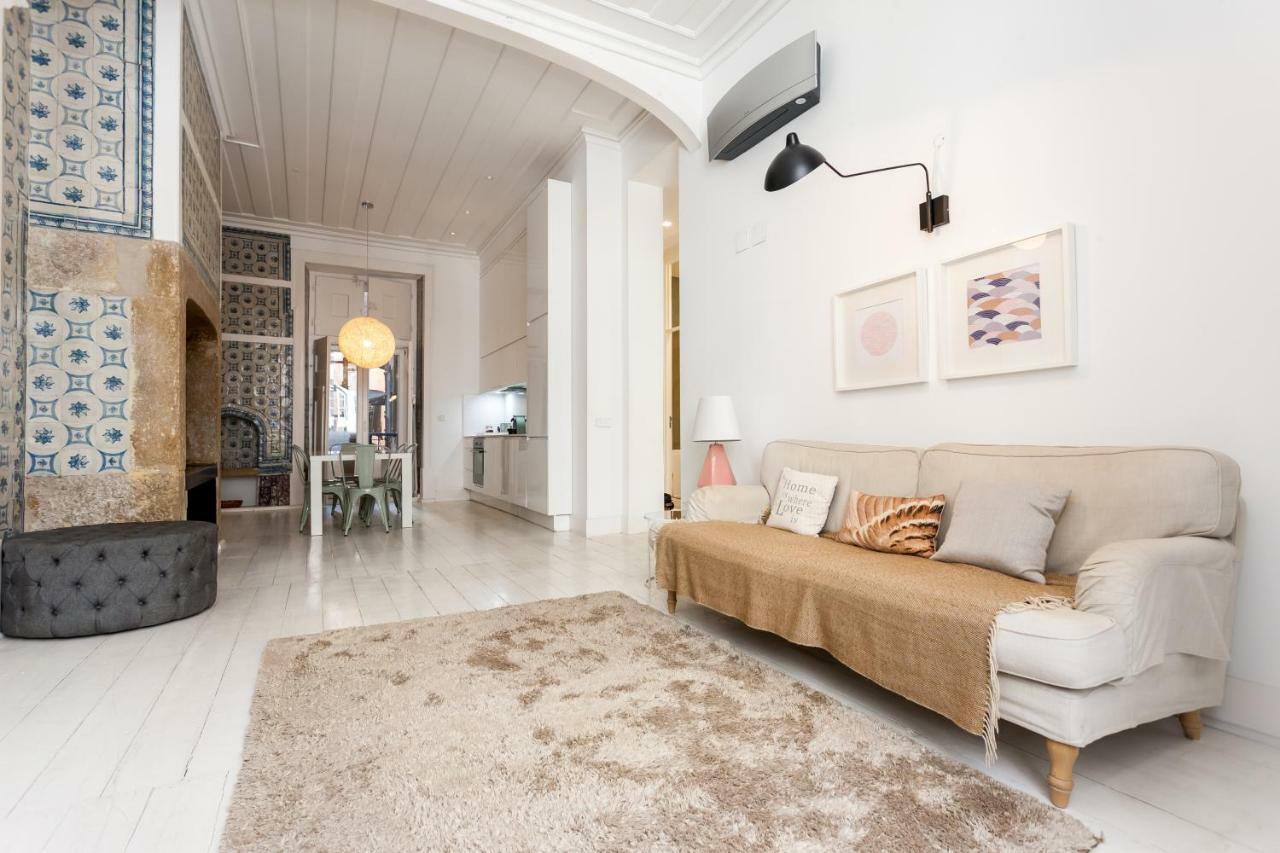 Baixa Tile Blue Two-bedroom - By Lu Holidays