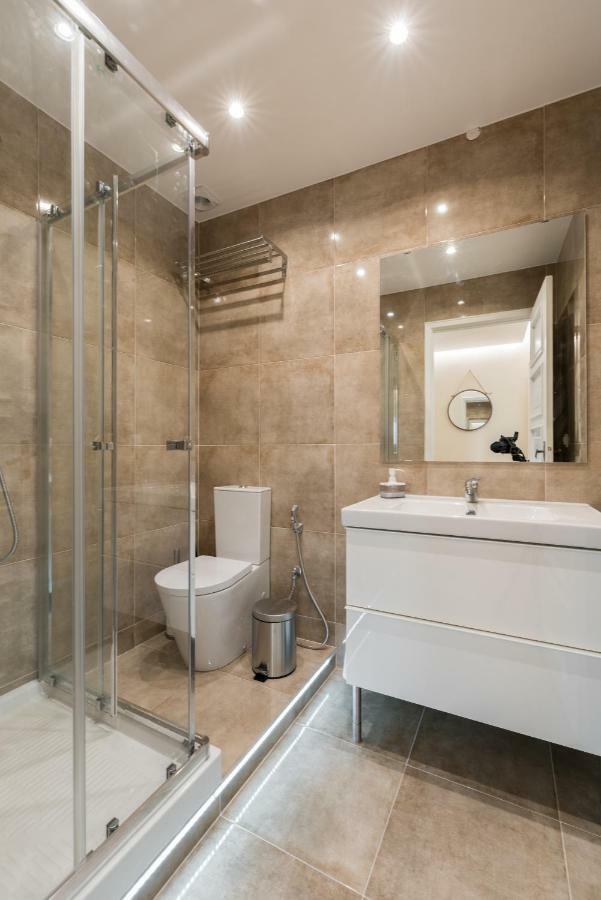 Strategically Located, Pleasure Guaranteed Appartement *