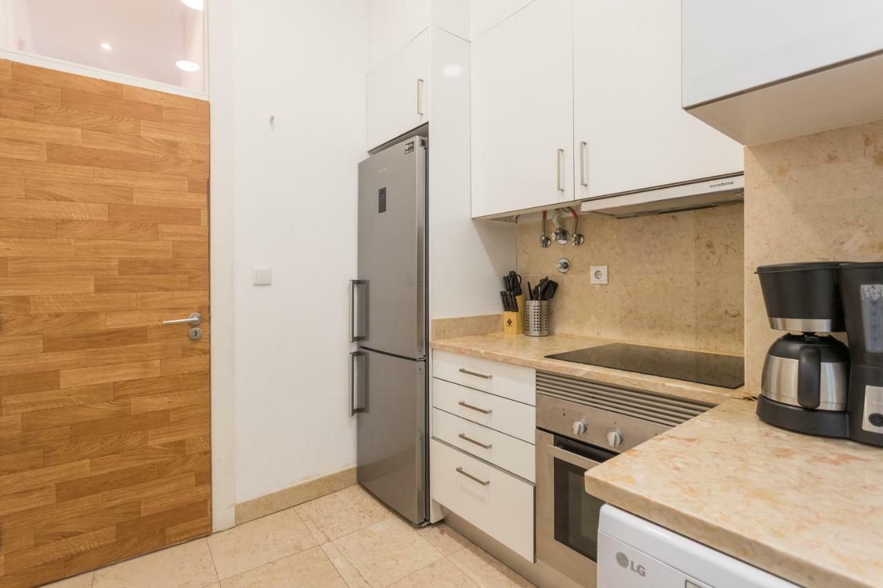 Apartment Baixa Modern Three-bedroom - By Lu Holidays