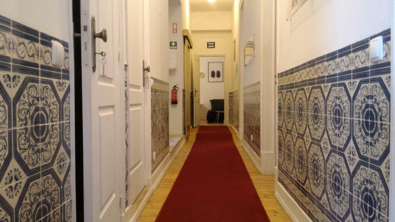 Ritz & Freud 3*