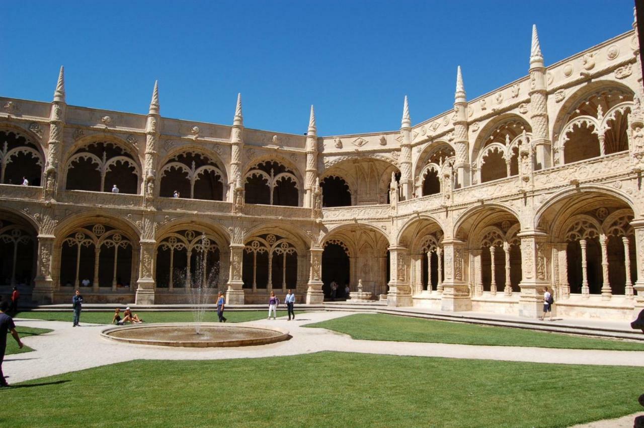 Appartement Atelier - House In Belem