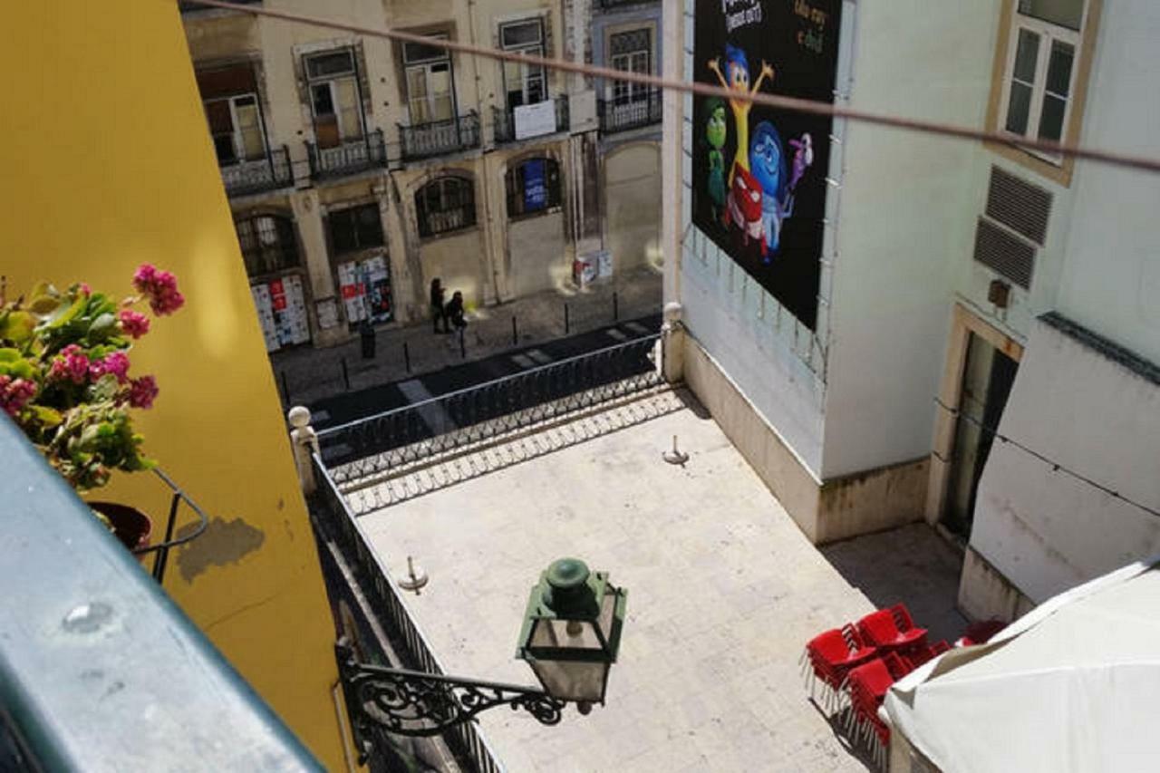 Alfama T1 Travel