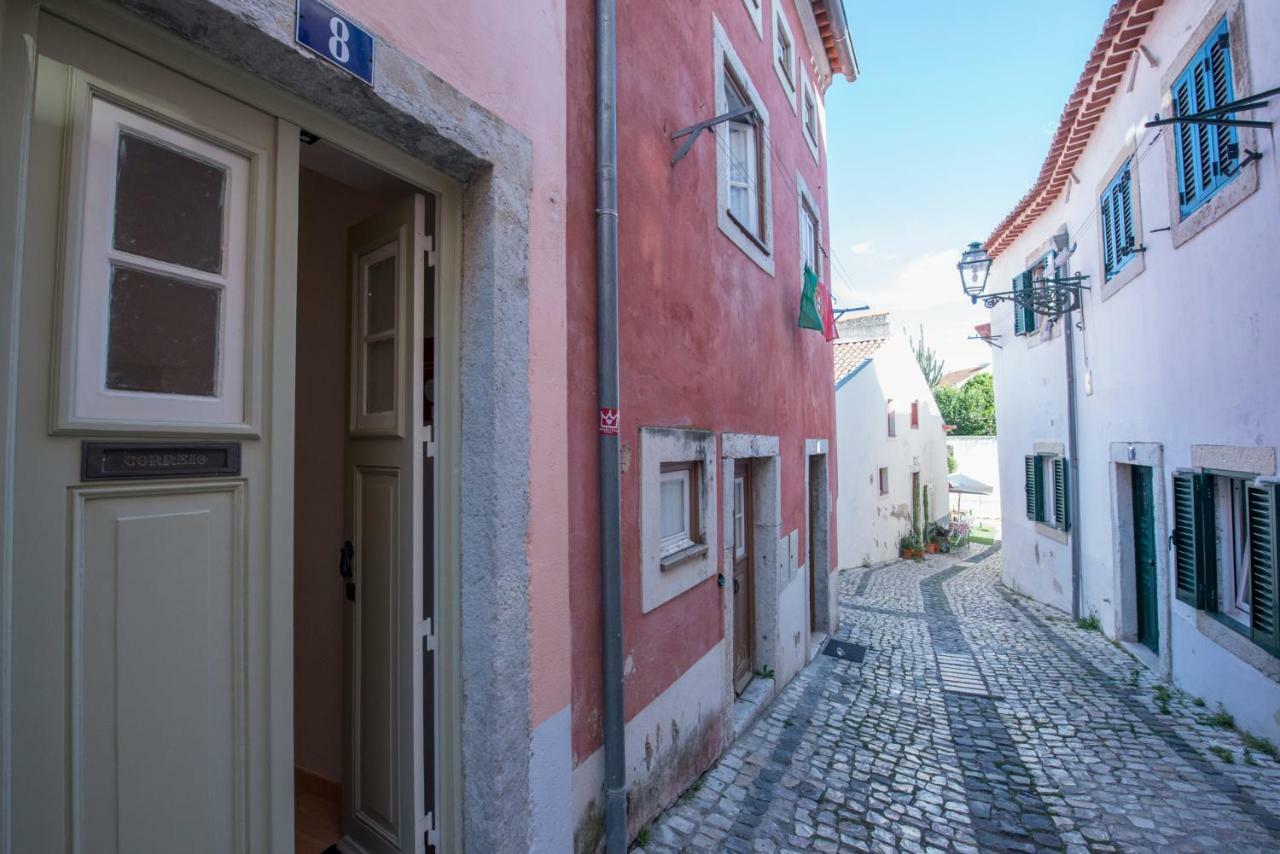 Portugal Here I - Alfama-castelo Lissabon