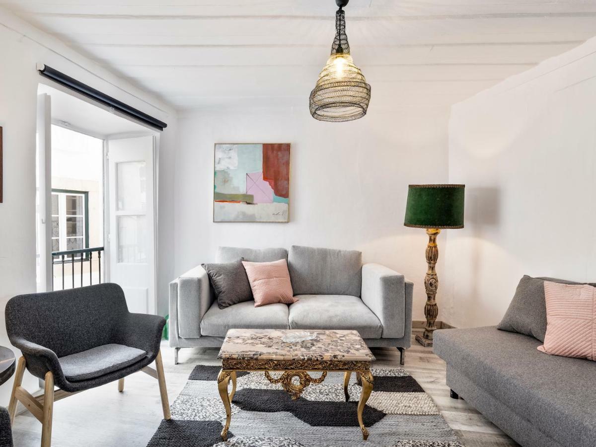 Alfama Street View Apartment Lisbon