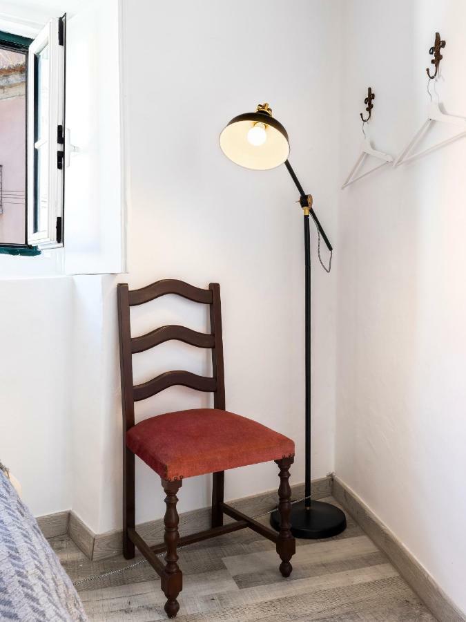 Alfama Street View Apartment Lisbon