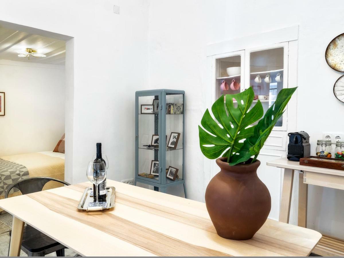 Apartment Alfama Street View Lisbon