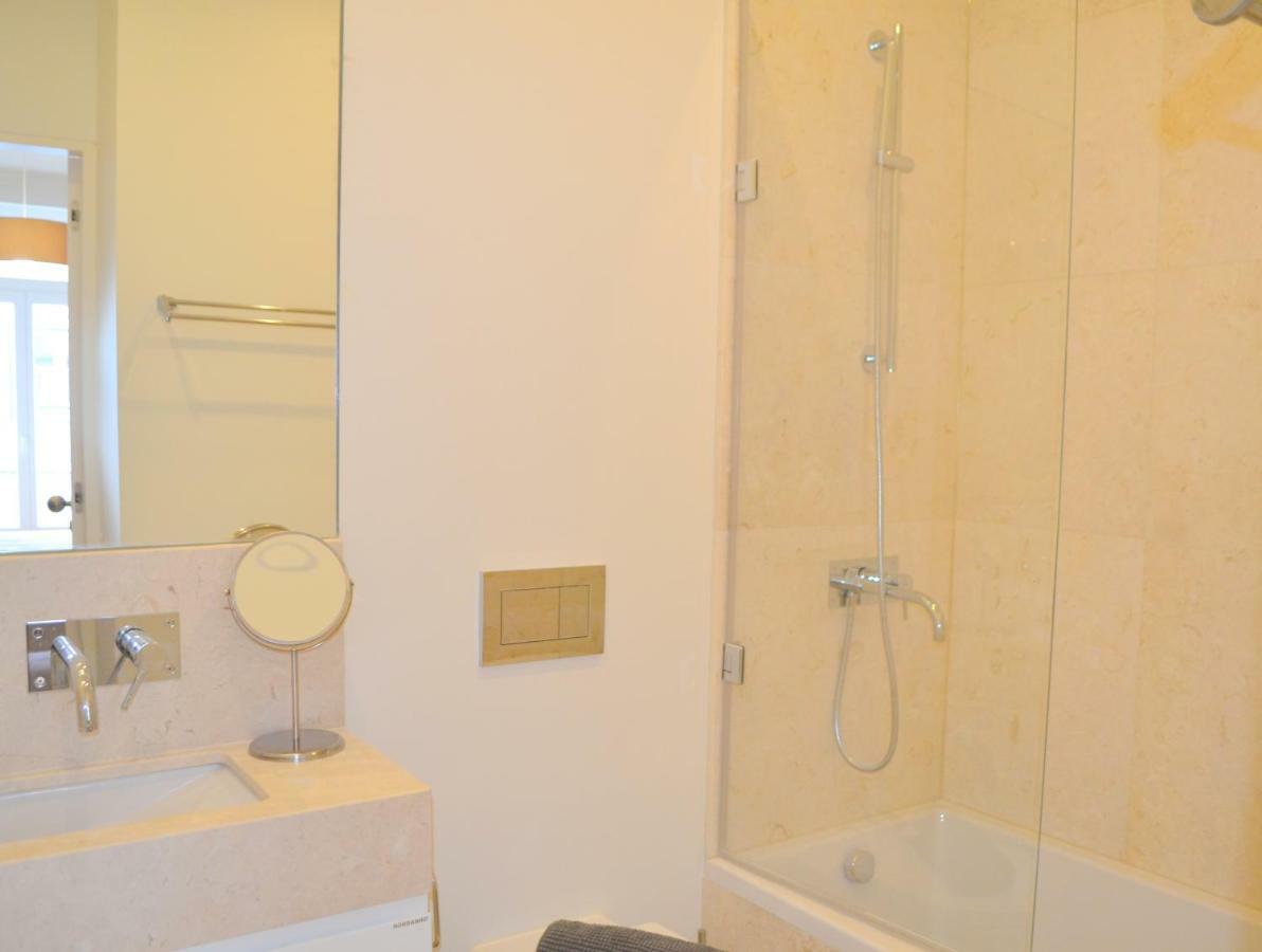 Tp Aura 19, Swimming Pool, Terrace & View