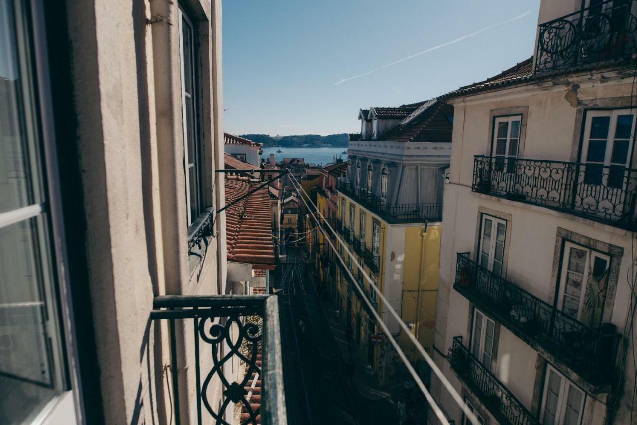 The Blue House - Bica Yellow Tram Appartement *