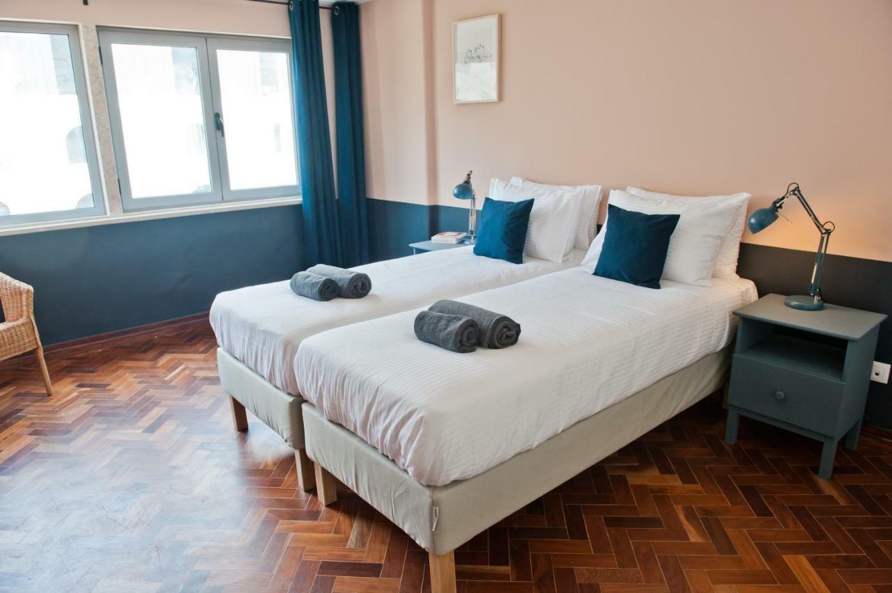 Apartment Red, Red Wine In By Misha's Place 3b Lissabon