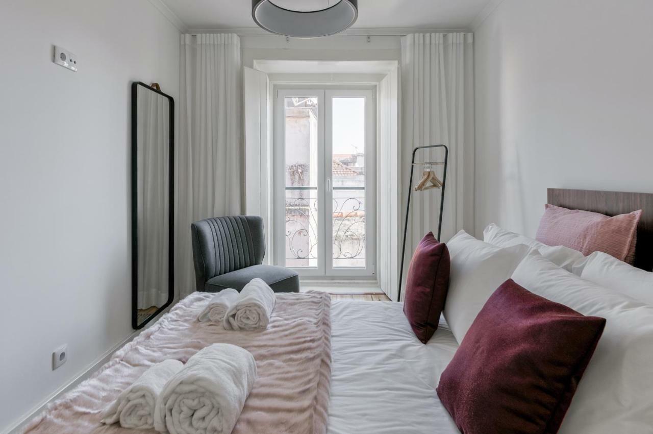 Hip Tailor Made Duplex Penthouse In Bairro Alto Appartement Lisboa