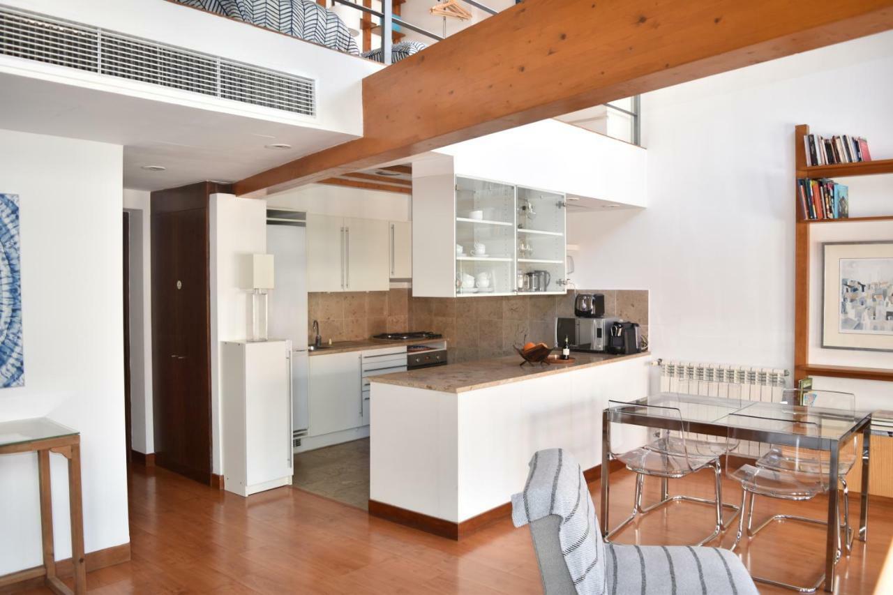 Apartment Architect-designed Loft In A Historic Hilltop Neighborhood Lissabon