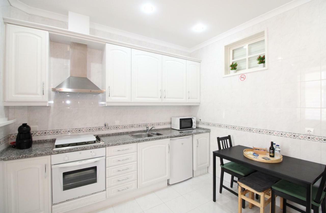 Sete Rios, Near Zoo Lisboa/ Free Wifi *