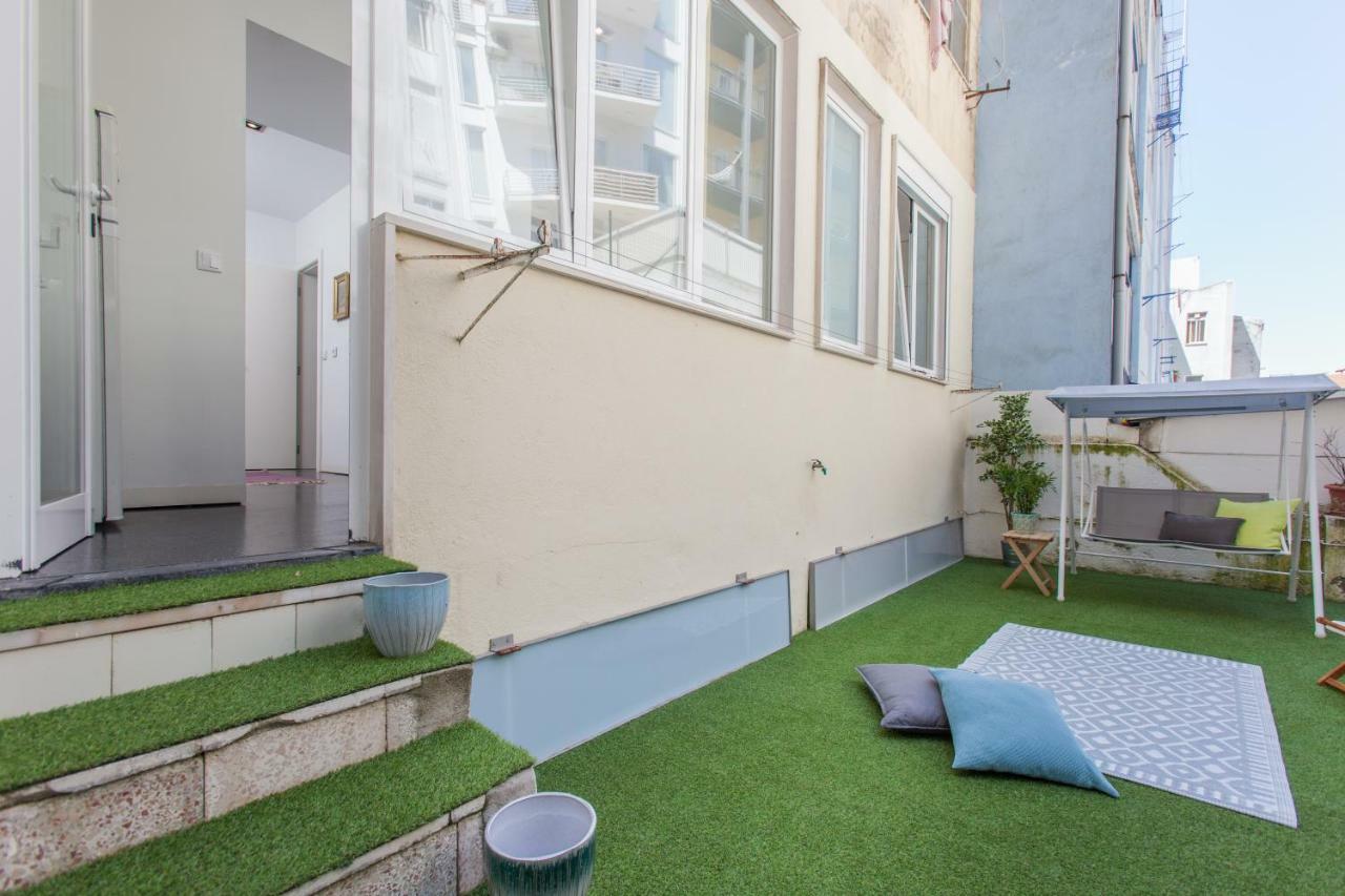 Apartment Renovated With Private Courtyard, By Timecooler Lissabon