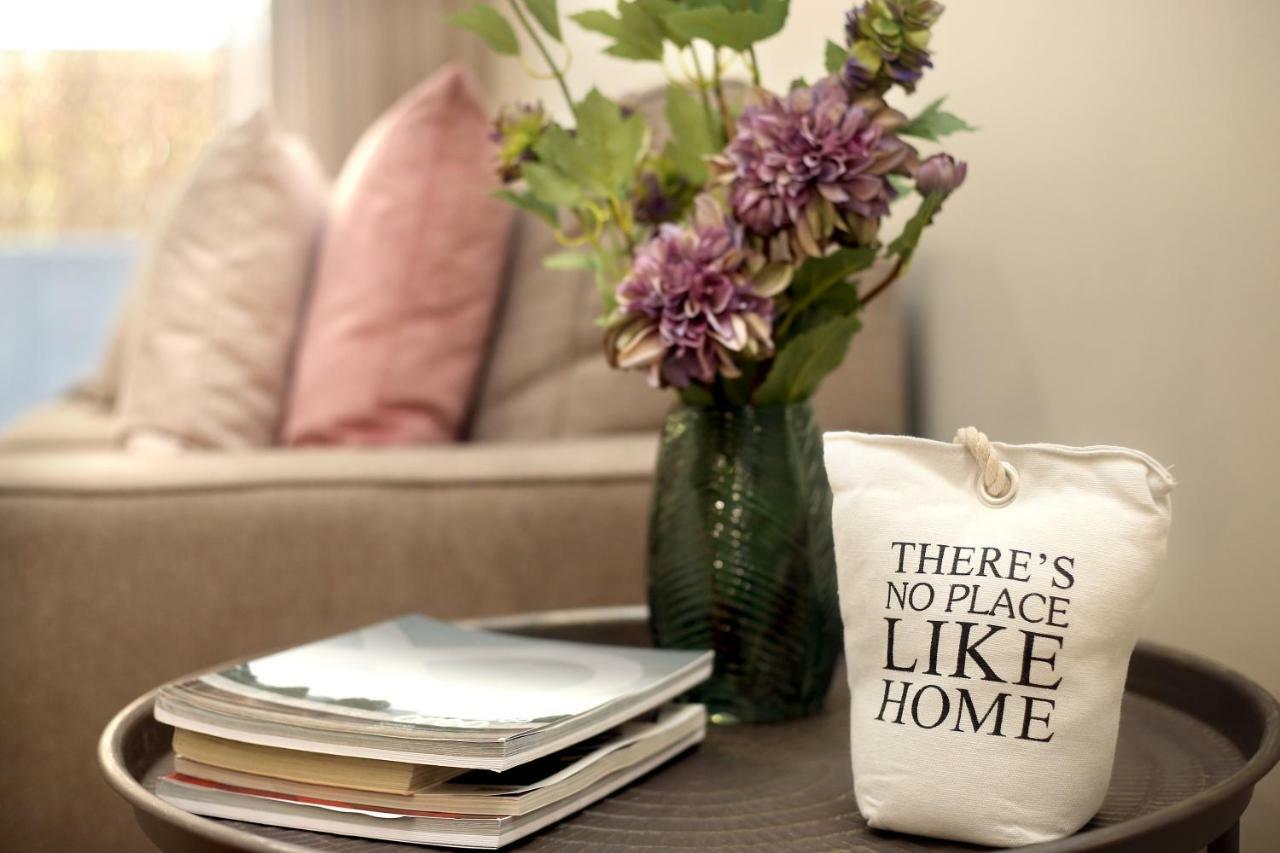 Like-home Place Apartment *