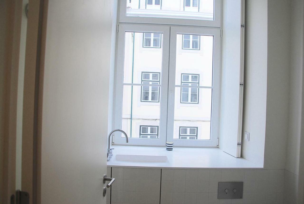 Downtown Sunny Apartment *