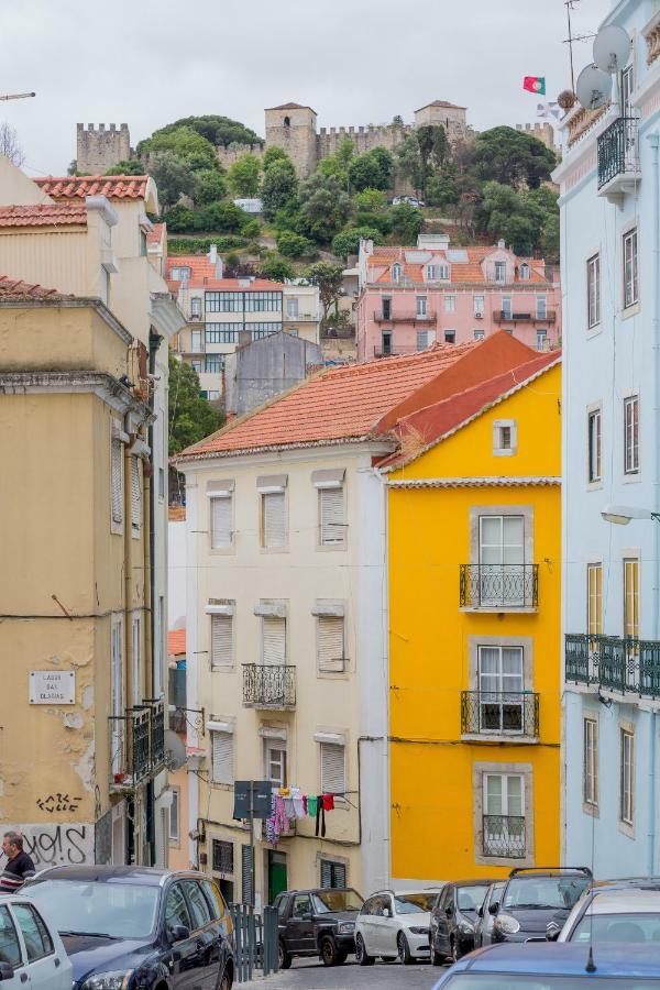 Renovated Typical Baixa Apartment, By Timecooler *
