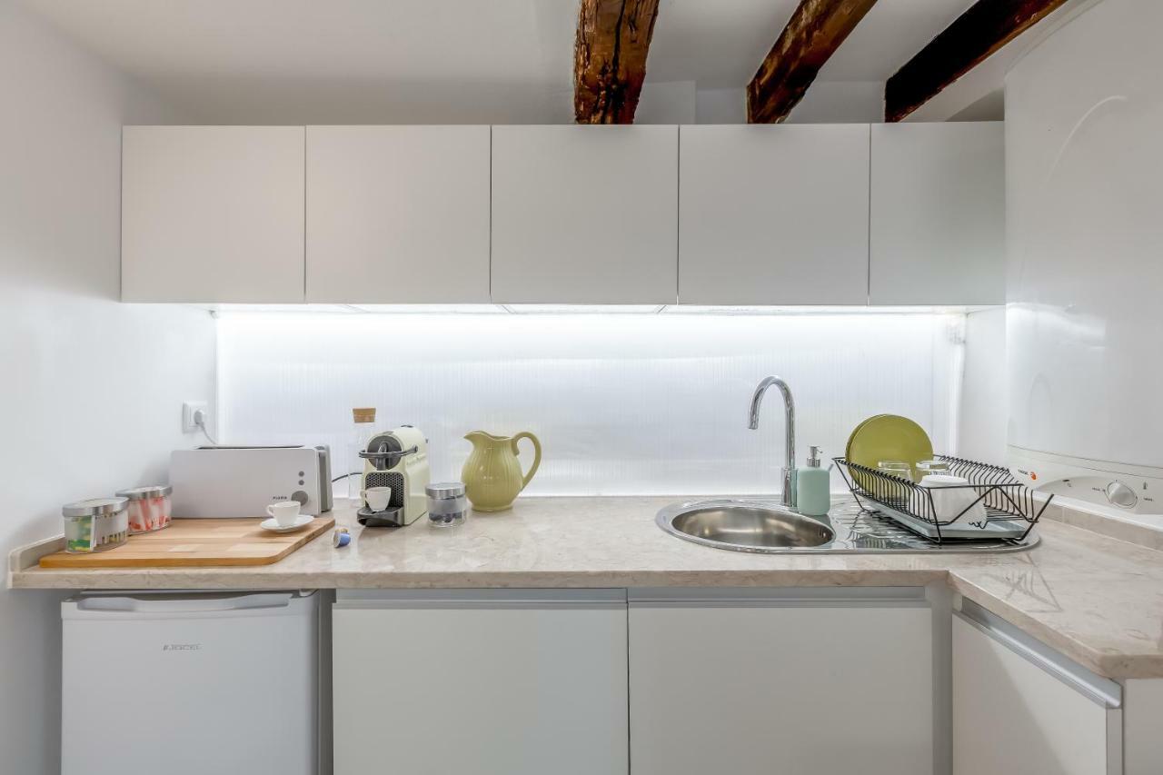 Renovated Typical Baixa Apartment, By Timecooler Lissabon