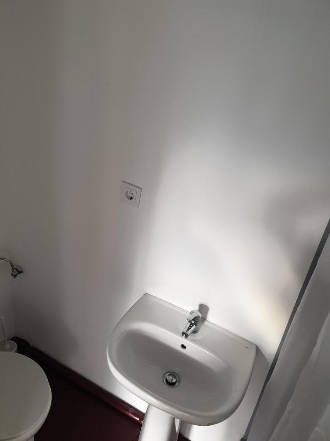 Hostel Casa Vale Ecotainer Lisbon