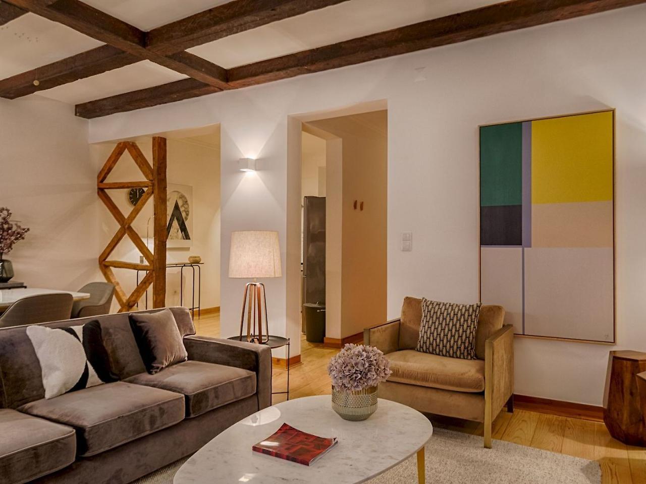 Master Historical Gem In Chiado Appartement Lissabon