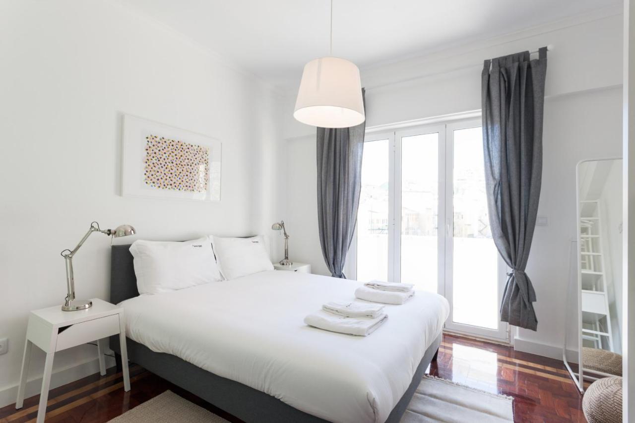 Flh Graca Charming Flat With Balcony Appartement *