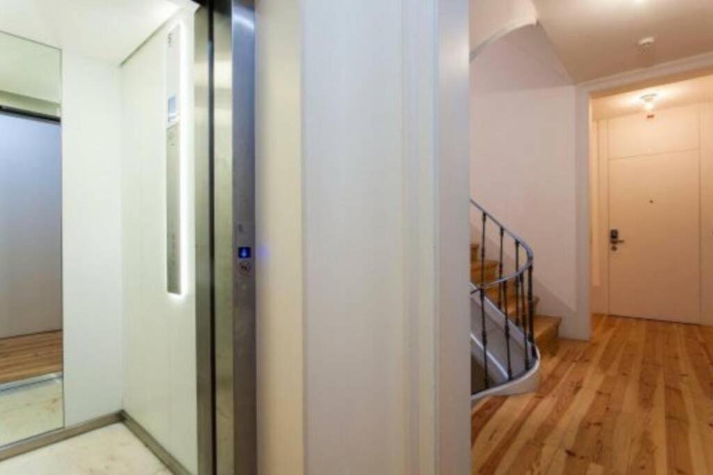 Appartement Combro 77 Charming By Get Your