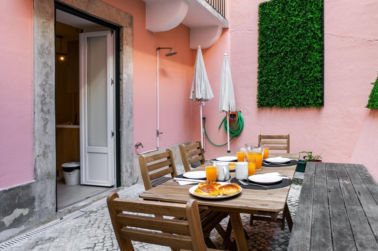 Cozy Tailor Made With A Refreshing Terrace Apartment Lisbon
