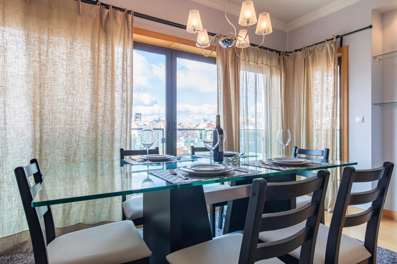 Lovelystay - Modern In Anjos Appartement