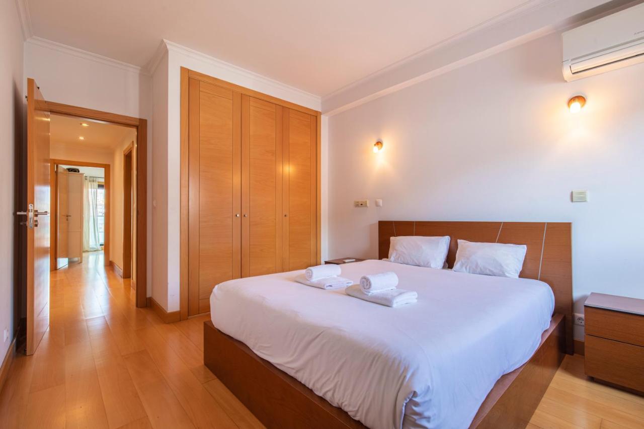 Lovelystay - Modern In Anjos Appartement